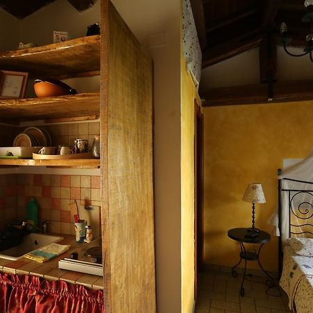 B&B La Casuccia Di Ассизи Экстерьер фото