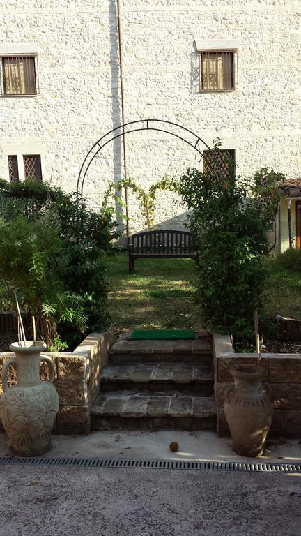 B&B La Casuccia Di Ассизи Экстерьер фото