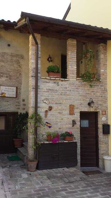 B&B La Casuccia Di Ассизи Экстерьер фото