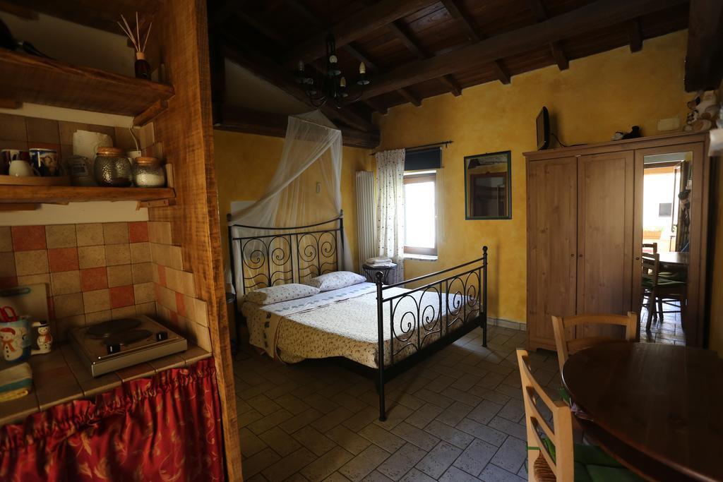 B&B La Casuccia Di Ассизи Экстерьер фото